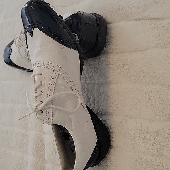 FootJoy LoPro Ladies golf shoe - Picture 8 of 8